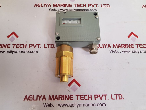 Trafag 920.2374.931 differential pressure switch NewÂ 