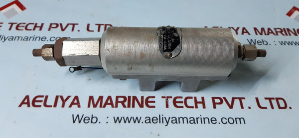 Shimadzu oil flow alarm, Japan type: fa-4ami, 780gm.