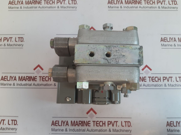 Transmitter Yamatake Honeywell 269536-2222 - Used