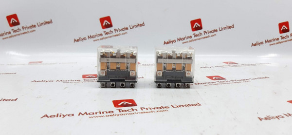Omron Ly4 Relay 10A 24Vdc