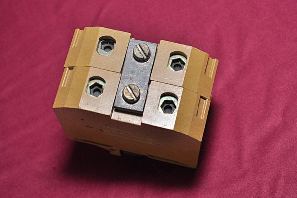 Lot Of 2X Weidmuller Sak 70 Fuse Block