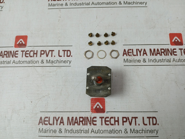 Cutler-hammer 8512K9 Toggle Switch 8835