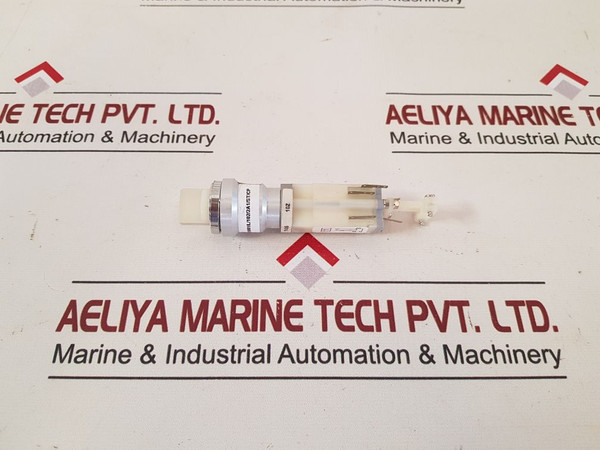 Entrelec Edm10/01/L/102/2A1/St/Cp Switch