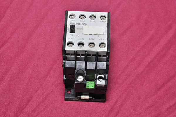 Siemens 3th4022-0a relay, 22e, 3th40 control 60947 Germany