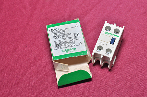 Schneider electric ladn 11 auxiliary contact block - France