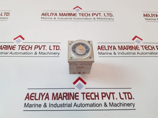 Omron H3Cr-a8E Timer 110Vac