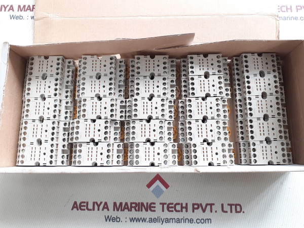 Lot Of 19X Omron Pyf-14A-n Relay Socket