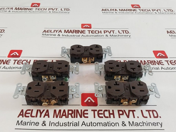 Lot Of 10X Hubbell 125V 20A Receptacle Outlet