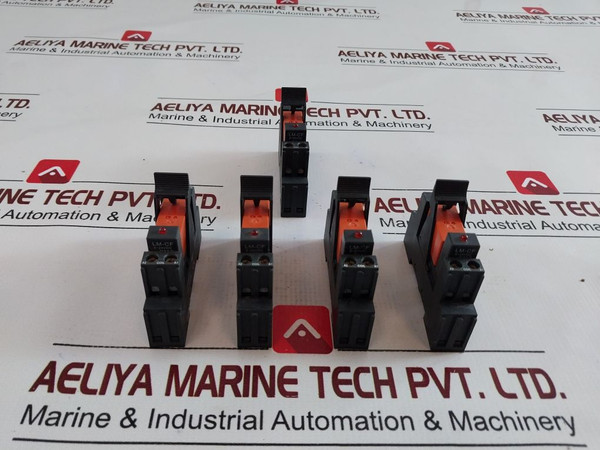 Schrack Rt114024 Relay With Socket Pi-35Be 12A/300Vac