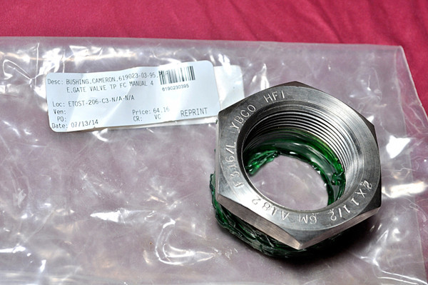 Cameron bushing reducer 2 x 1 1/2 6m f316/l ybco hfi gate valve