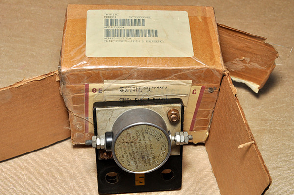 Thyrite protector 9238208g4 for current transformer secondary