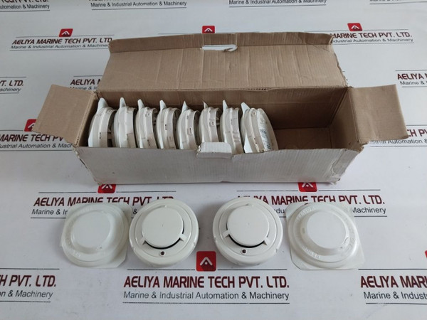 System Sensor 2351E Smoke Detector *S-300203298* En54-7:2000 82Cj62 Rev. A
