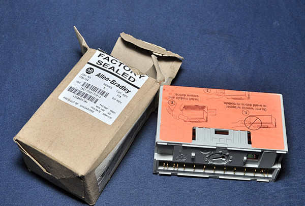 Allen-Bradley 1794-IE8 Analog Input Module - Cat No:96235877