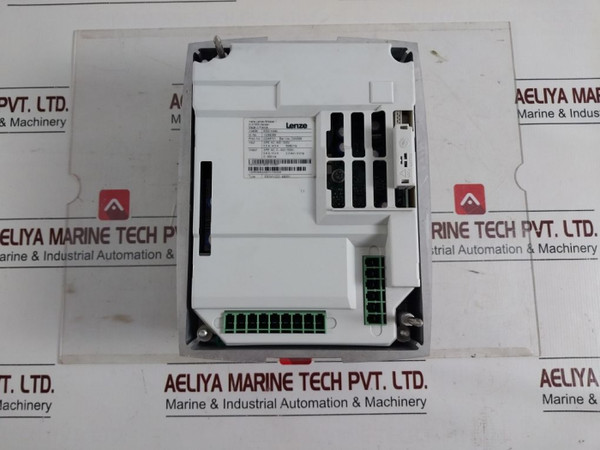 Lenze E82Mv222_4B001 Inverter Drive