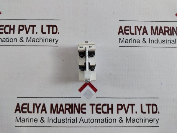 Cutler-hammer J02 Auxiliary Contact