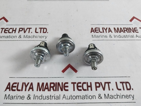 Honeywell 76584-10 Pressure Switch