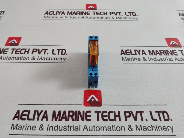 Finder 40.52 Relay With Socket 95.05 8A 250V~