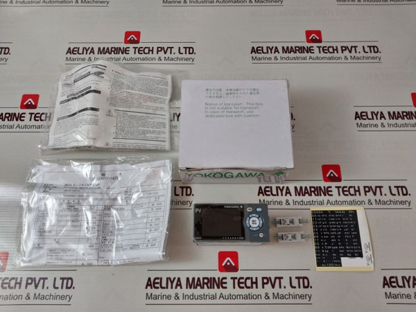 Digital Indicator Panel Meter Yokogawa Um33A-000-01 New