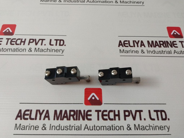 Lot Of 2X Omron Z-15Gw2-b Limit Switch Used