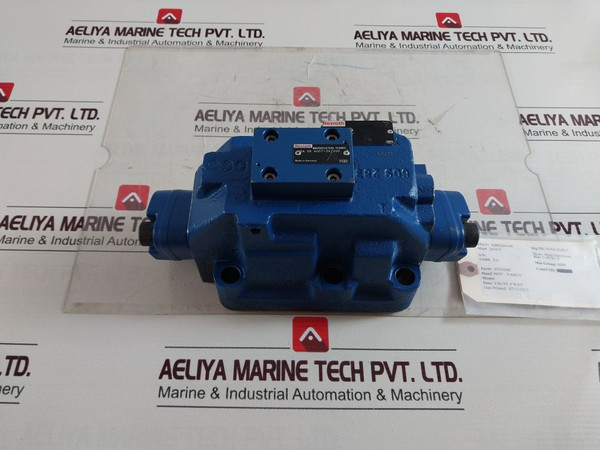 Rexroth R900327928 With R900409848 Valve 9354208J