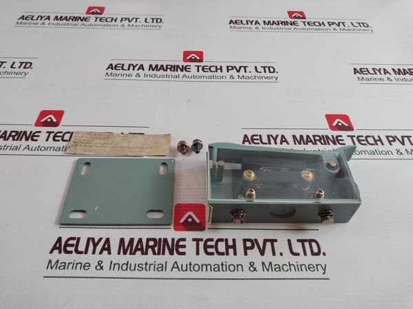 Samhwa Mechanical Type Door Open/ Close Switch 230V Dc 2A