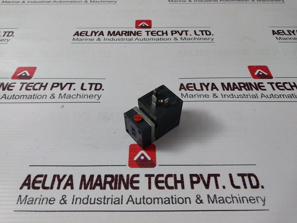 Norgren V04X486L-q116A 1315 Pneumatic Valve Assembly 220V 50/60Hz