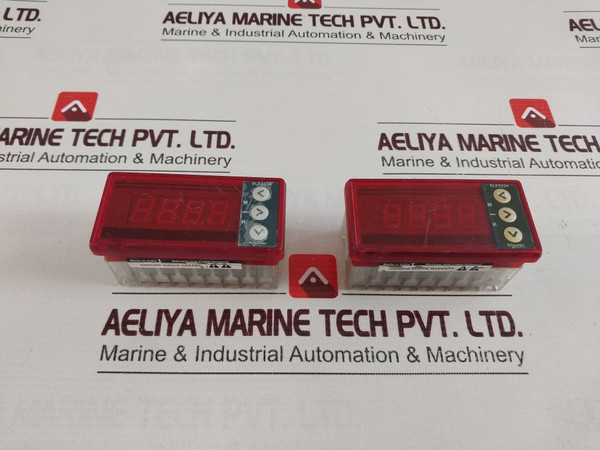 Schneider Electric Elf 3234 Conzerv Energy Power Meter