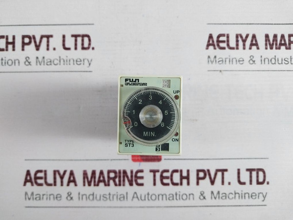 Fuji Electric St3P-a-b Super Timer Dc 24V