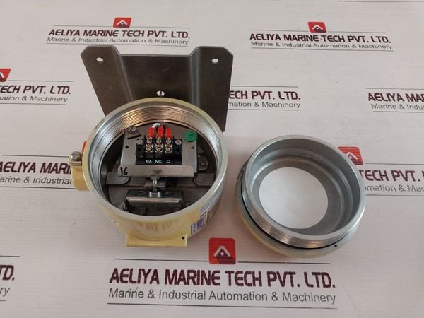 Ettore Cella Maxxus Pressure Switch 1/2-14 Npt