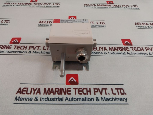 Danfoss 084Z5063 Temperature Sensor 8-35 Vdc