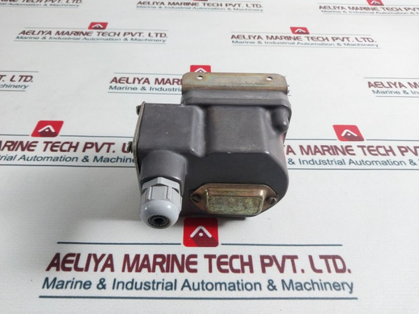Pressure Switch Barksdale D2T-h18Ss -1.0….+1, 25Bar Used