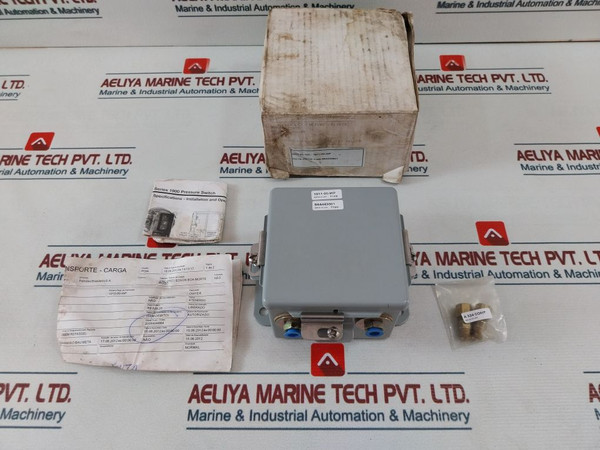 Dwyer 1911-00-wp Pressure Switch Series 1900 15A 125, 250, 480Vac