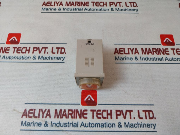 Omron H3Bh-8 Timer 0.5-10 Sec 5A 250Vac 50/60Hz