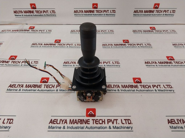 Joystick Controller Oem Controls Js6M11517 Qah1777 001 New