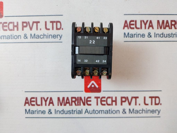 Danfoss 037B0152 Contactor 4 Pole Control Relay 6A/600V~Ac