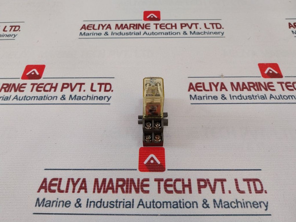 Idec Izumi Rh2B-u Relay With Socket 10A 240Vac