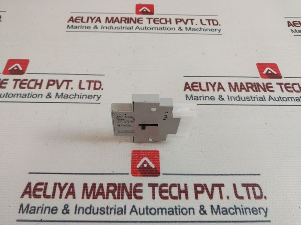 Allen-bradley 100-mca00 Mechanical Interlock 09Mc08020