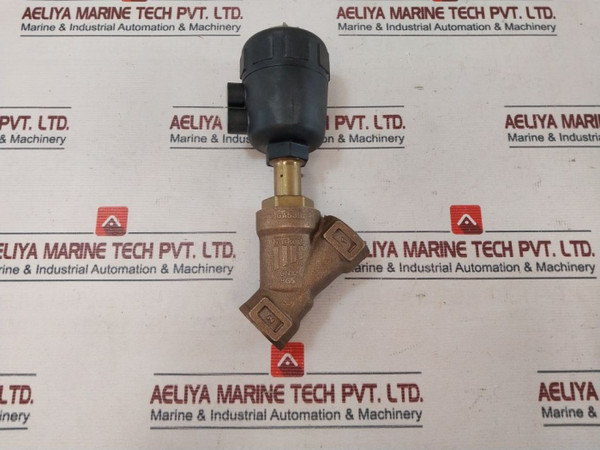 Angle Seat Valve Burkert 2000 A 5/4 Ptfe Bz