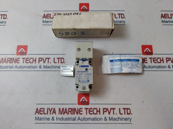 Inductive Proximity Switch Telemecanique XS7-C40DP210