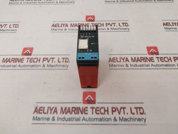 Stahl 9251/02-60 Relay Repeater Amplifier 230Ac, 2.5W, 48…62Hz