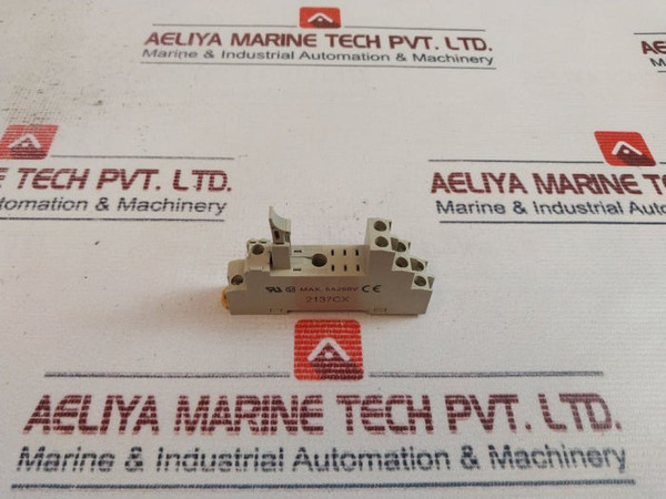 Omron P2Rf-08-e Relay Socket Base 5A 250V