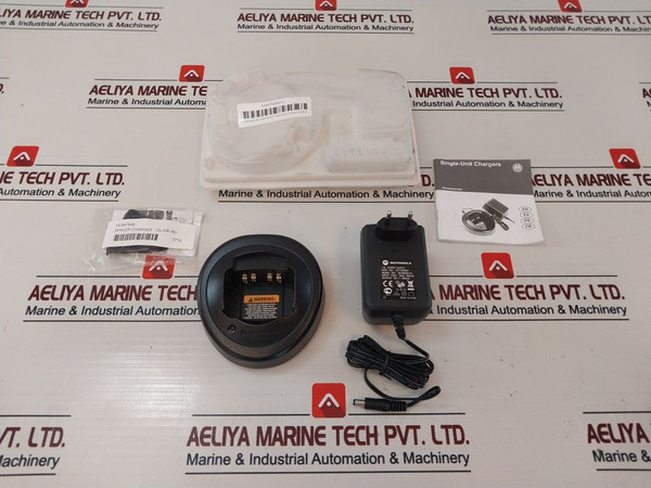 Motorola 48180090-c5 Single Unit Battery Charger With Adapter 2571586S07 
