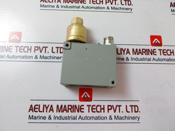 Trafag 941.2375.901 Pressure Switch 10 Bar/1 Mpa 2063Z3 250Vac 10(3)A 24Vdc
