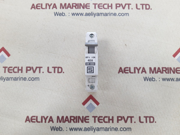 Schurter as168x-cb1 dh400 40a circuit breaker complies with iec