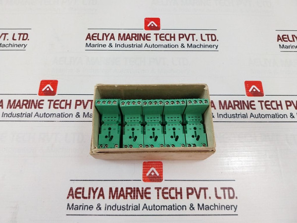 Lot Of 5X Phoenix Contact 28 33 576 Relay Socket 10A 300 Vac