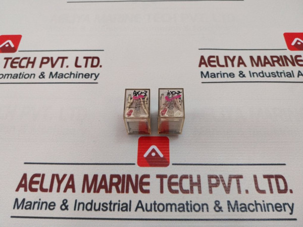 Lot Of 5X Omron My4N Relay 100/110 Vac