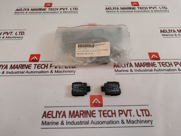 Lot Of 5X Klockner Moeller Ba9S Lamp Holder 130V