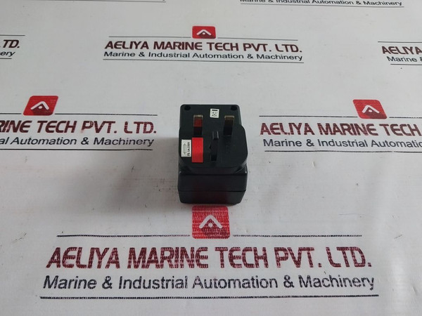 Select Fs-12 Step-down Voltage Converter With Fuse Protection 220/240V