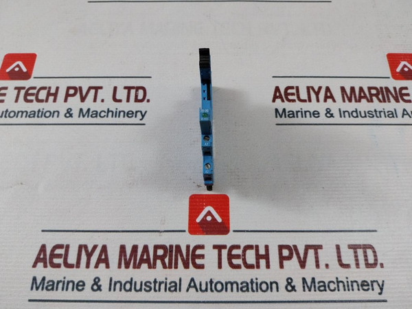 Finder 93.01.0.240 Relay Base 220-240V 6A Ac/Dc