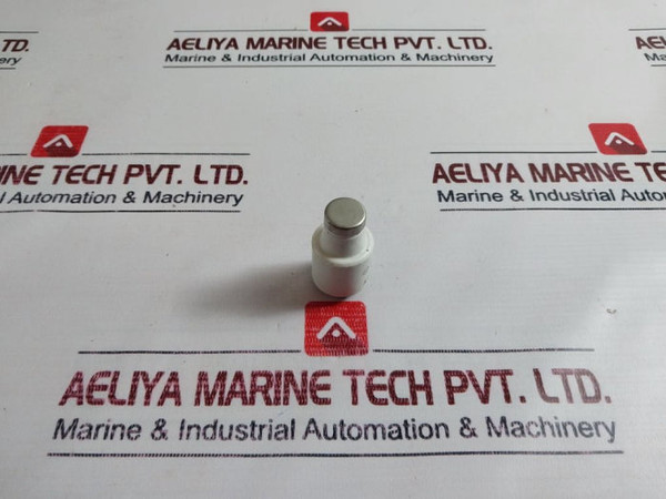 Lot Of 7X 50A 500V Bottle Fuse